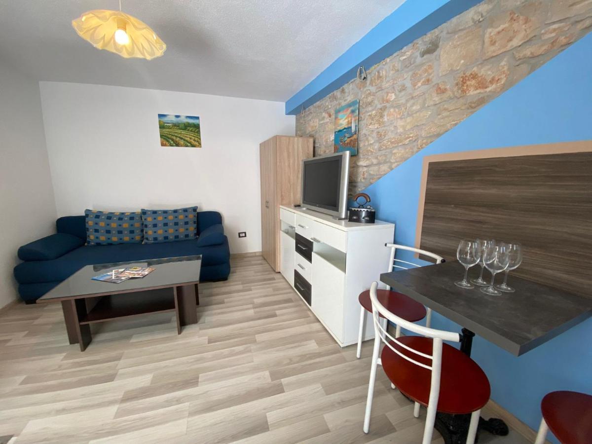 Studio Apartment Elsa Galižana Εξωτερικό φωτογραφία